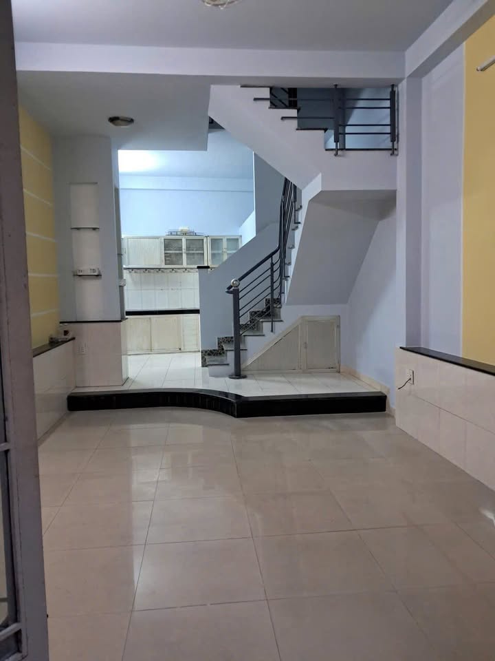 Nhà Hẻm Xe Hơi Mã Lò Bình Tân 7.5 triệu/tháng - Ô tô vào tận nhà!