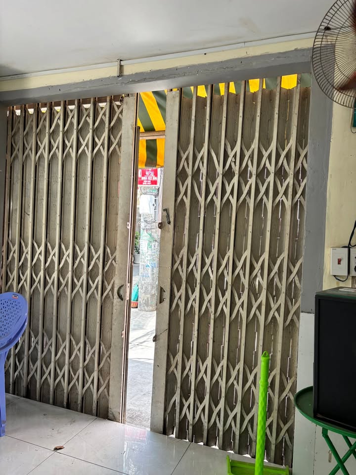 Nhà phố căn góc Hẻm 322 Chiến Lược, Bình Tân - 5 triệu/tháng, Thích hợp KD!