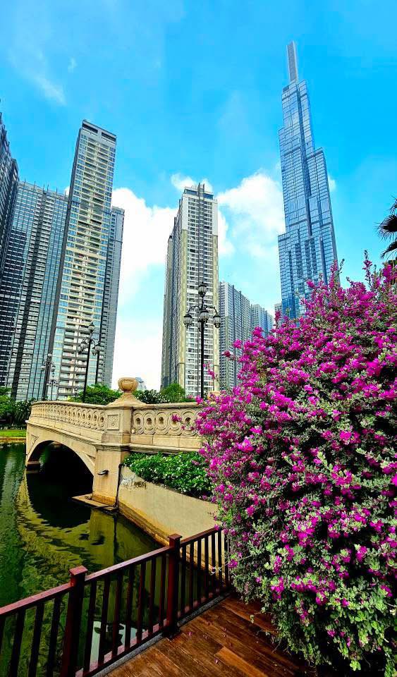 Căn hộ Vinhomes Central Park 2PN giá 21 triệu - Bàn giao ngay!