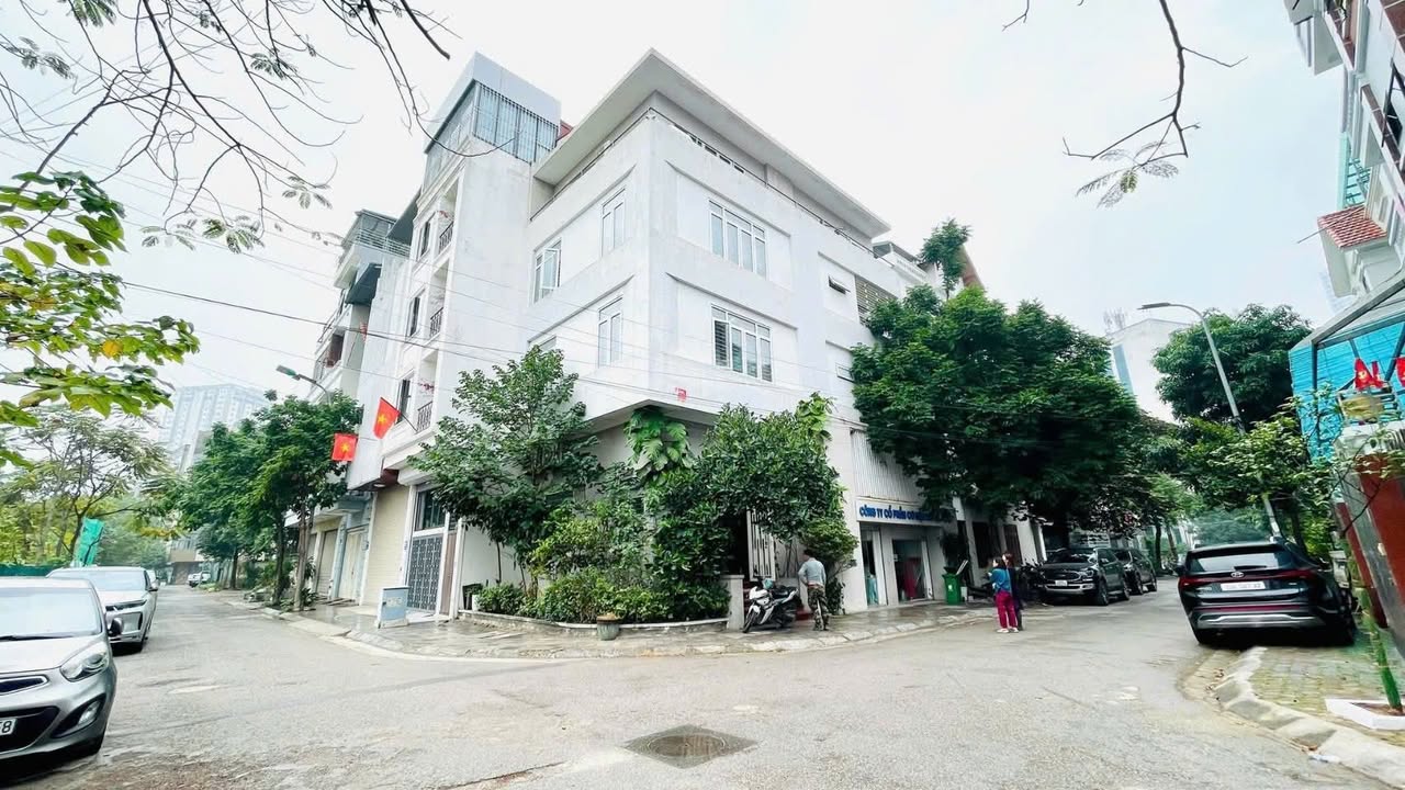 Nhà Phố Hà Đông 100m² - Vạn Phúc, Nguyễn Thanh Bình - Vị trí đắc địa!