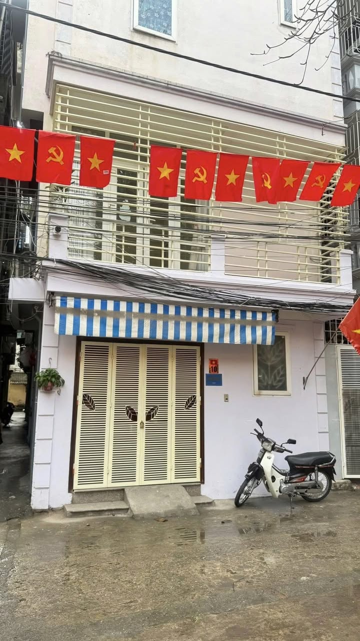 Nhà 5 Tầng Tô Hiệu, Hà Đông 100m² - Giá 9 Triệu, Sẵn Sàng Ở Ngay