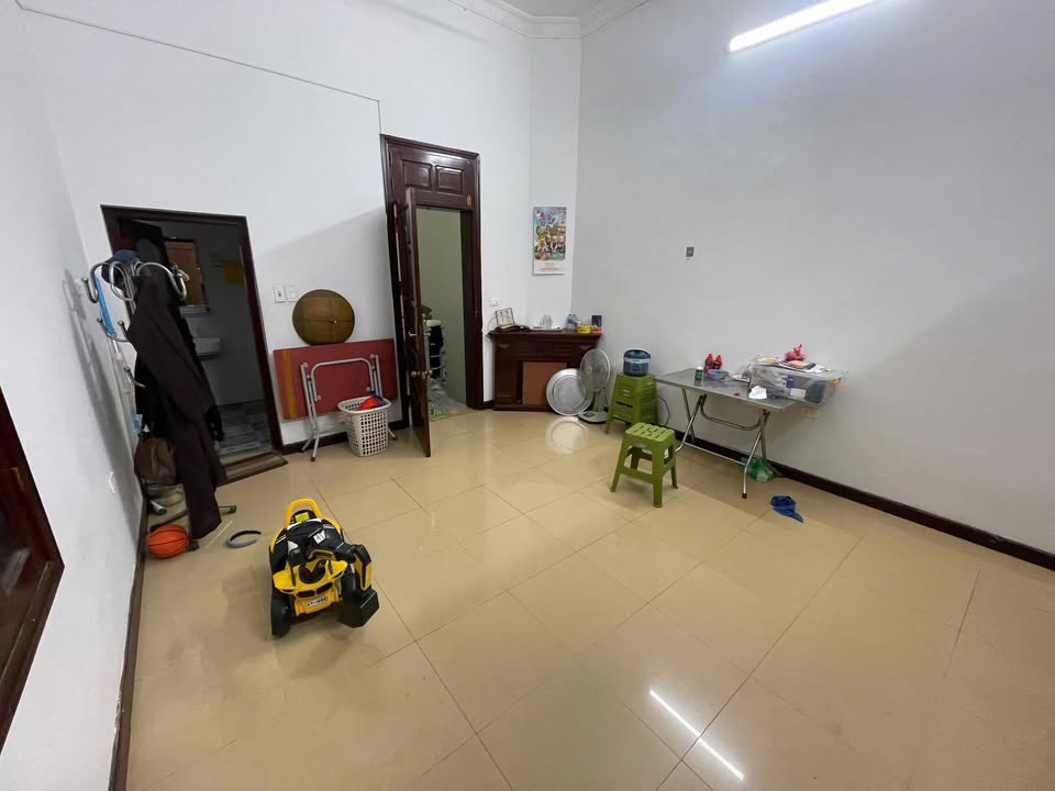 Nhà nguyên căn Nguyễn Thái Học, Ba Đình 45m² - Sẵn sàng ở ngay!