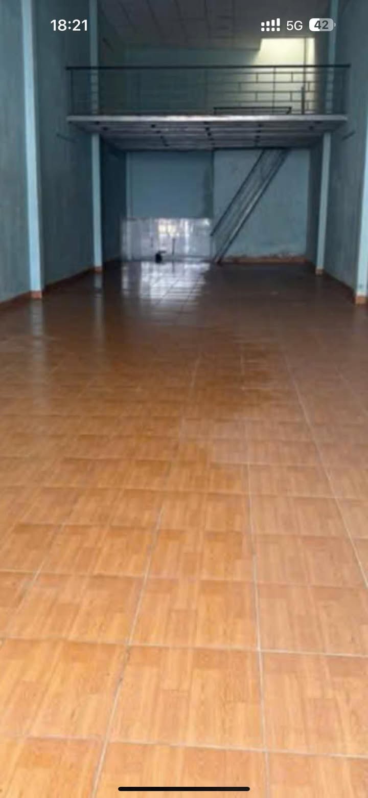 Townhouse Mặt Tiền Đường Lớn Quận 5 - Phù hợp Kinh doanh Cắt May