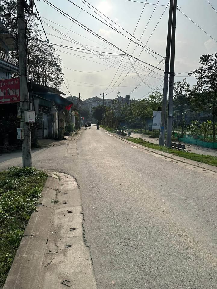 Đất nền TP Tuyên Quang 130.5m² - Sổ đỏ chính chủ, tiềm năng lớn!