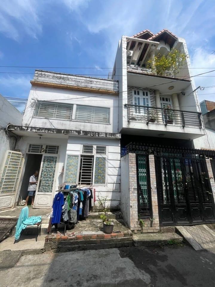 Nhà Phố Bình Tân 90m² - Xe Hơi Vào Nhà, Gần Aeon & Chợ Tên Lửa