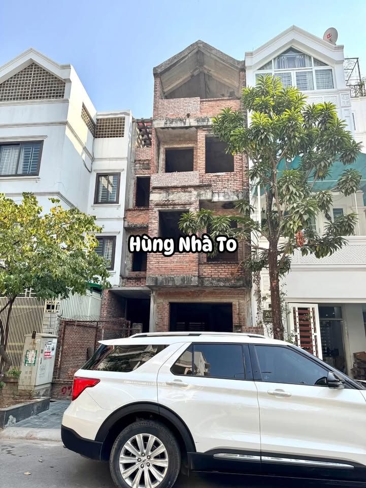 Biệt thự nhà vườn Việt Hưng 120m² - Căn duy nhất, giá 30 tỷ