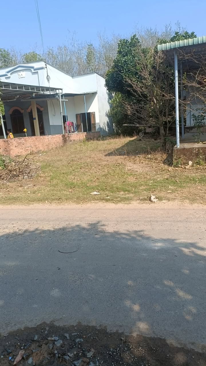 Đất nền Lạc Hưng, Đơn Dương 300m² giá 400 triệu - Sổ đỏ chính chủ!