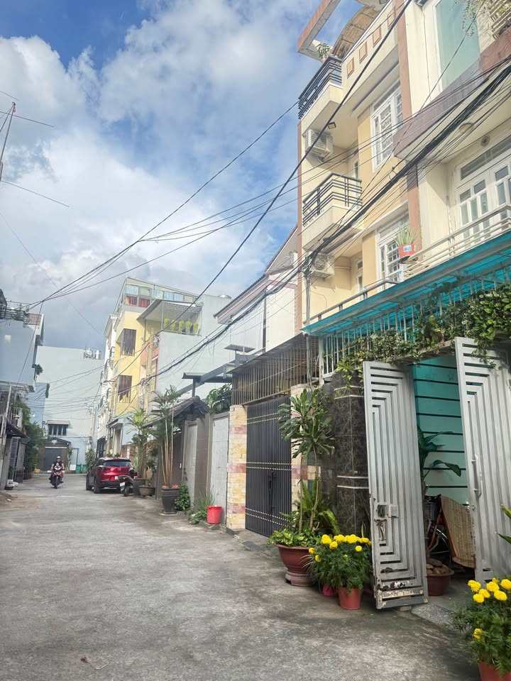 Nhà riêng Linh Đông 80m² 7.3 tỷ - Ô tô vào tận nhà!