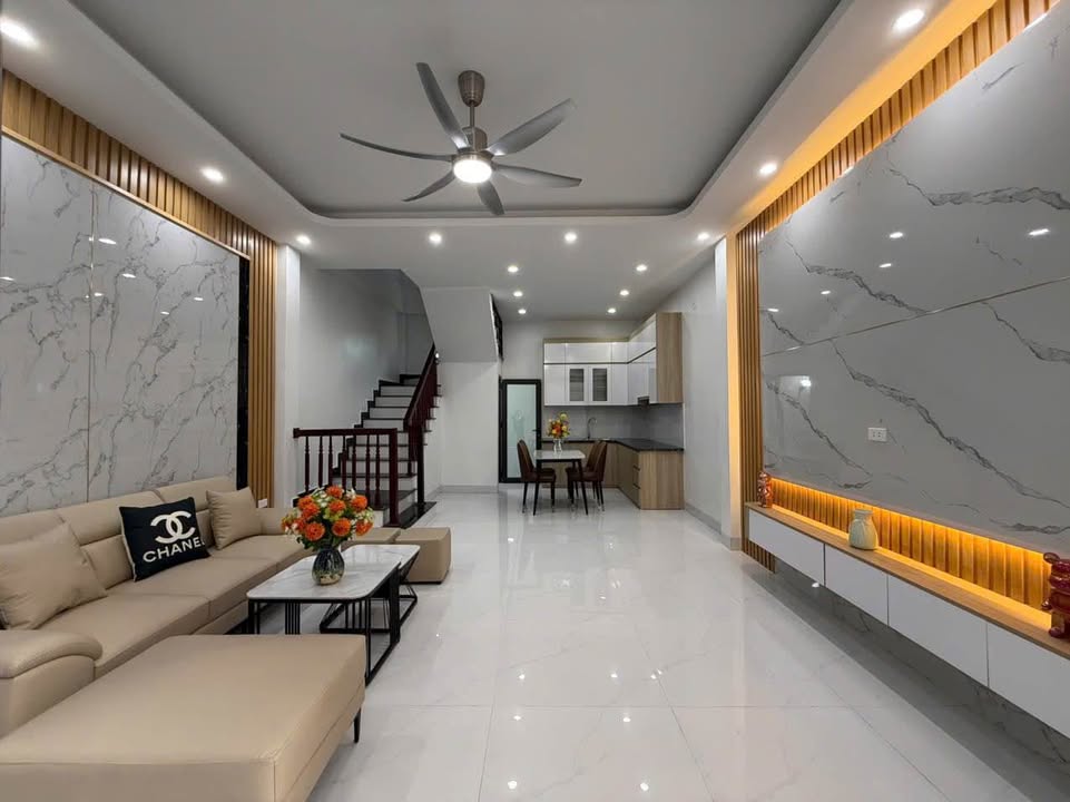 Bán nhà 3 tầng Ngô Quyền - Nguyễn Thị Duệ 41m² giá 2.35 tỷ - Sẵn sàng ở ngay!