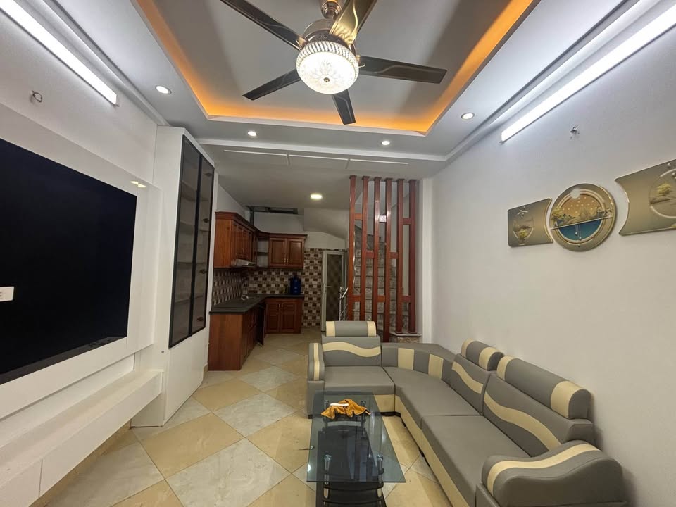 Nhà 5 Tầng Mặt Ngõ Kinh Doanh Times City, Hoàng Mai - 30m², Sẵn Sàng Giao Dịch