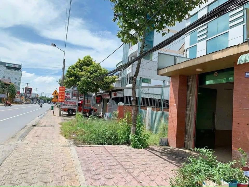 Nhà Phố Ô Môn Cần Thơ 112m² giá 9.2 tỷ - Mặt tiền kinh doanh đắc địa!