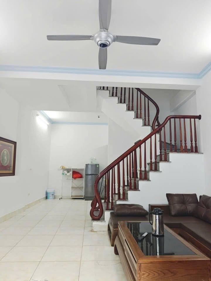 Nhà riêng Đông Mỹ 42m² - 4PN, sẵn sàng ở ngay, nhỉnh 5 tỷ!