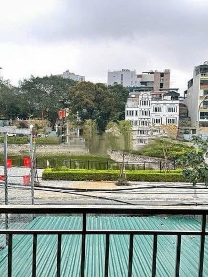 Nhà Phố Đường K2 Nam Từ Liêm 80m² x 3 Tầng - Vị Trí Đắc Địa!