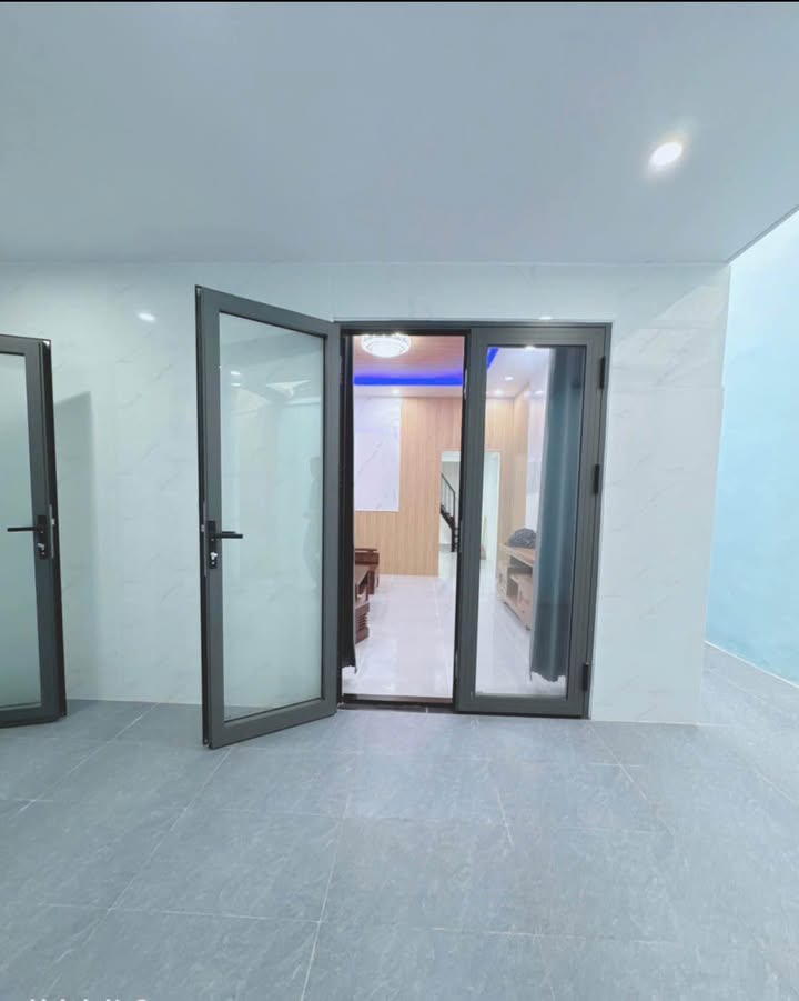 Nhà Trung Tâm Hải Châu 100m² - Sổ Hồng Sẵn Sàng - Giá 3 Tỷ