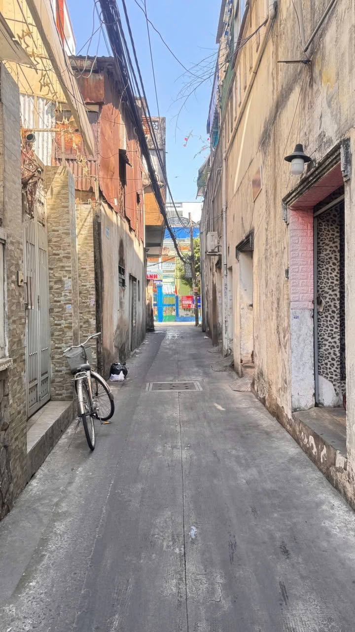 Nhà riêng góc 2 mặt tiền Trịnh Đình Trọng, Tân Phú 113m² - Ô tô vào tận nhà!