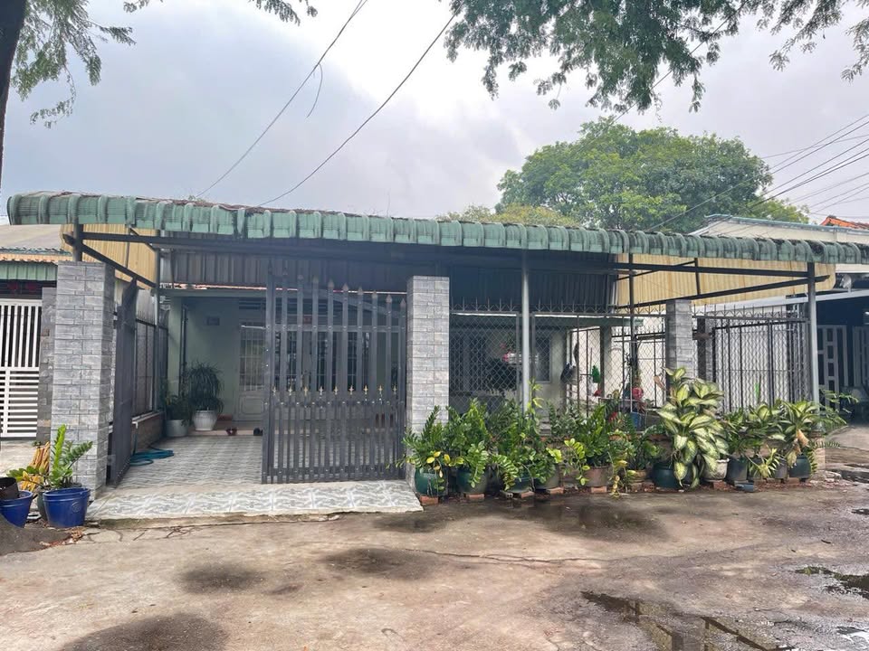 Bán Gấp Nhà Định Hoà, TDM 449m² - 2 Căn Liền Kề & 4 Phòng Trọ