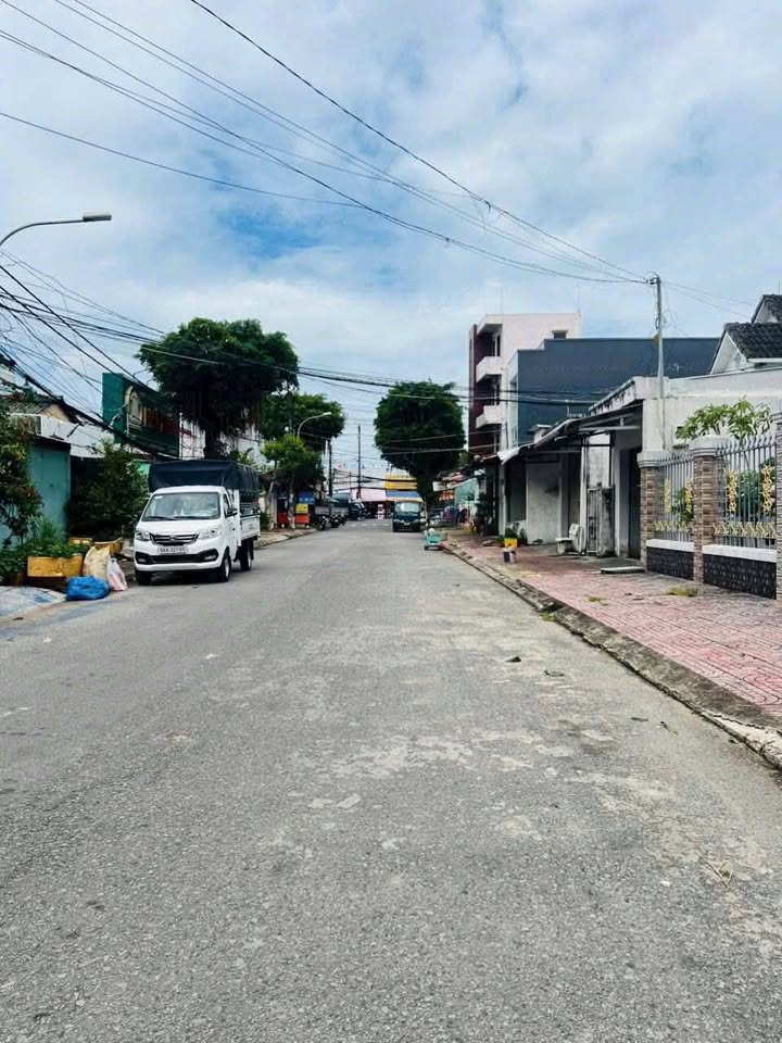 Bán Gấp Đất Mặt Tiền Bà Triệu, Rạch Giá - 120m² - Giá Tốt