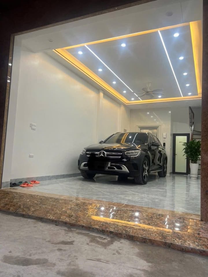 Nhà phố Khương Đình 38m² 6 tầng 14 tỷ - Mặt tiền kinh doanh, ô tô vào nhà!