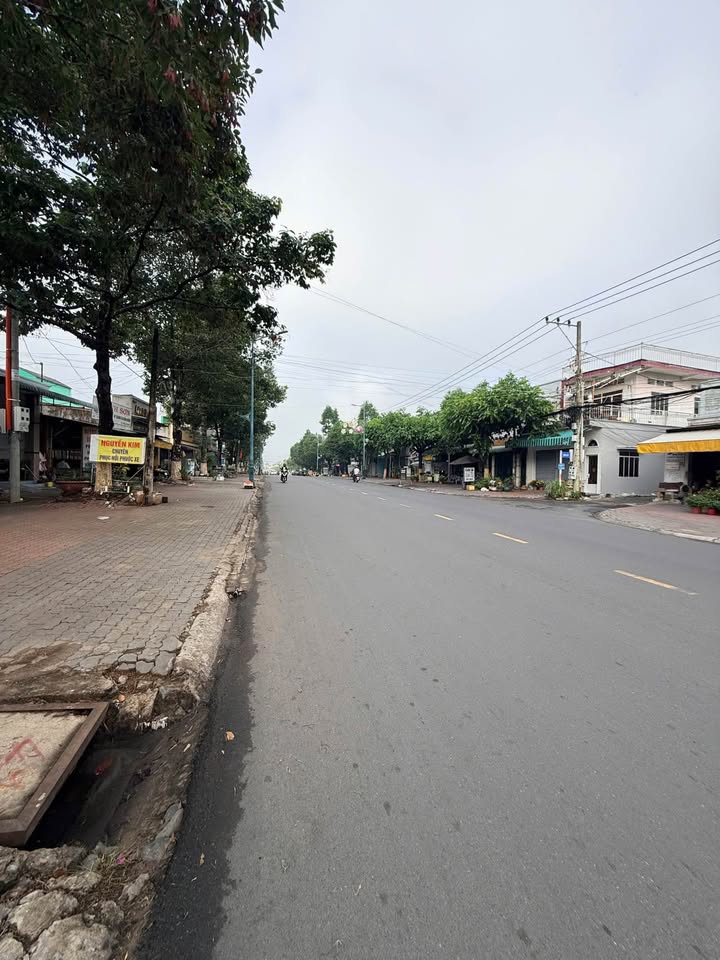 Nhà mặt tiền CMT8 Tây Ninh 130m² - Mặt tiền kinh doanh đắc địa!