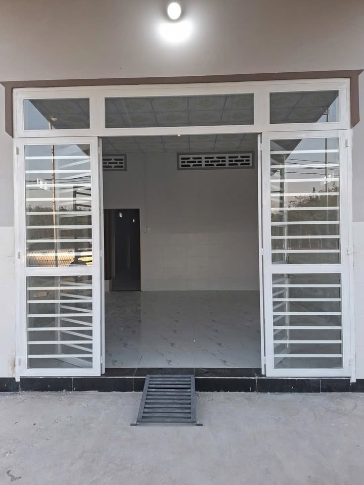 Nhà Tân Châu, Tây Ninh 60m² Thổ Cư - Giá 595 Triệu, Gần Chợ