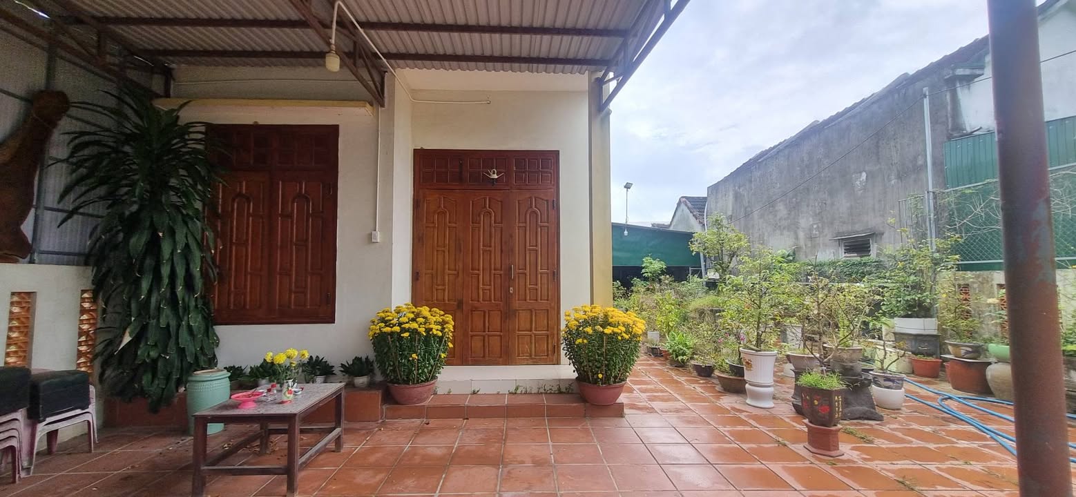 Nhà Riêng Xã Tịnh An, Sơn Tịnh 300m² - Ô tô vào tận nhà!