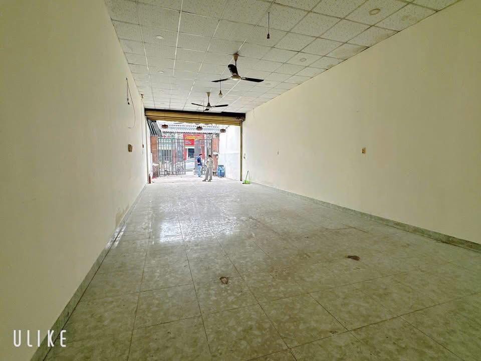 Mặt bằng KD Đường Đình Phong Phú, TP. Thủ Đức - 125m² - 20 Triệu/Tháng