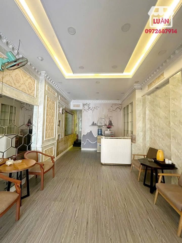 Nhà Mặt Tiền Nguyễn Trọng Tuyển 80m² - Kinh doanh Đa ngành!