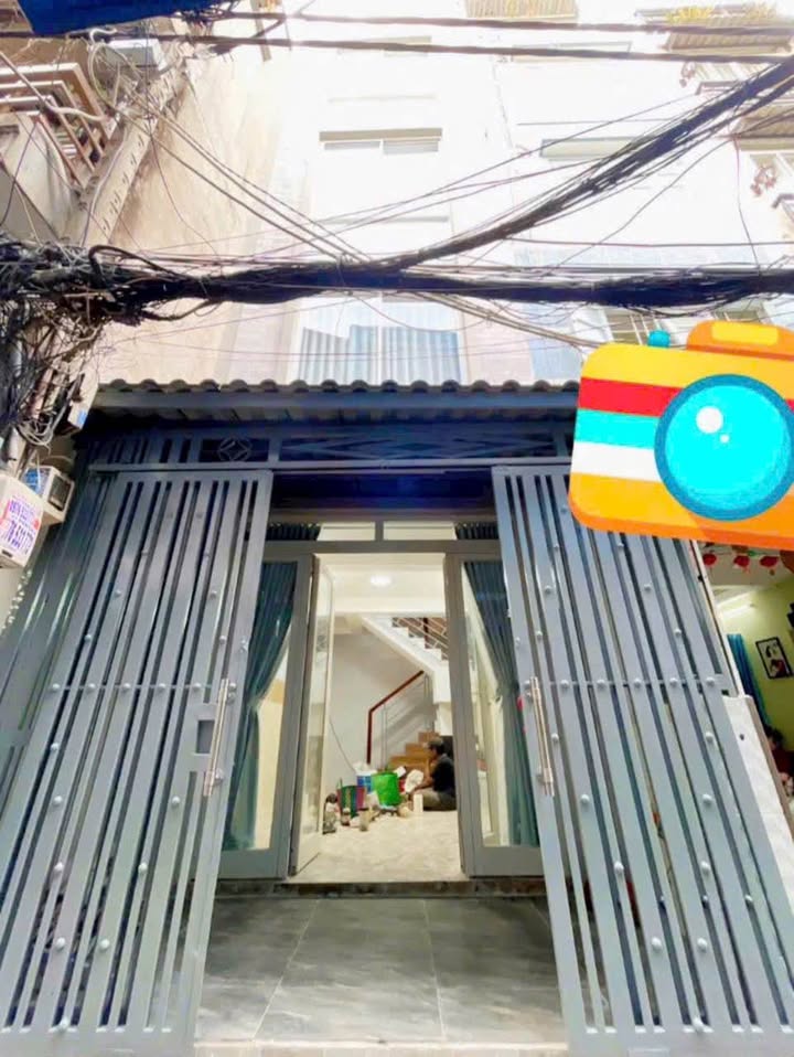 Nhà Riêng Quận 4 21m² 13 Triệu - Sẵn sàng ở ngay!