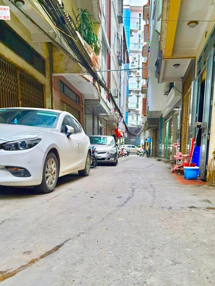 Nhà Đường Láng 45m² 5 Tầng - Ô Tô Vào Nhà, Kinh Doanh Tốt