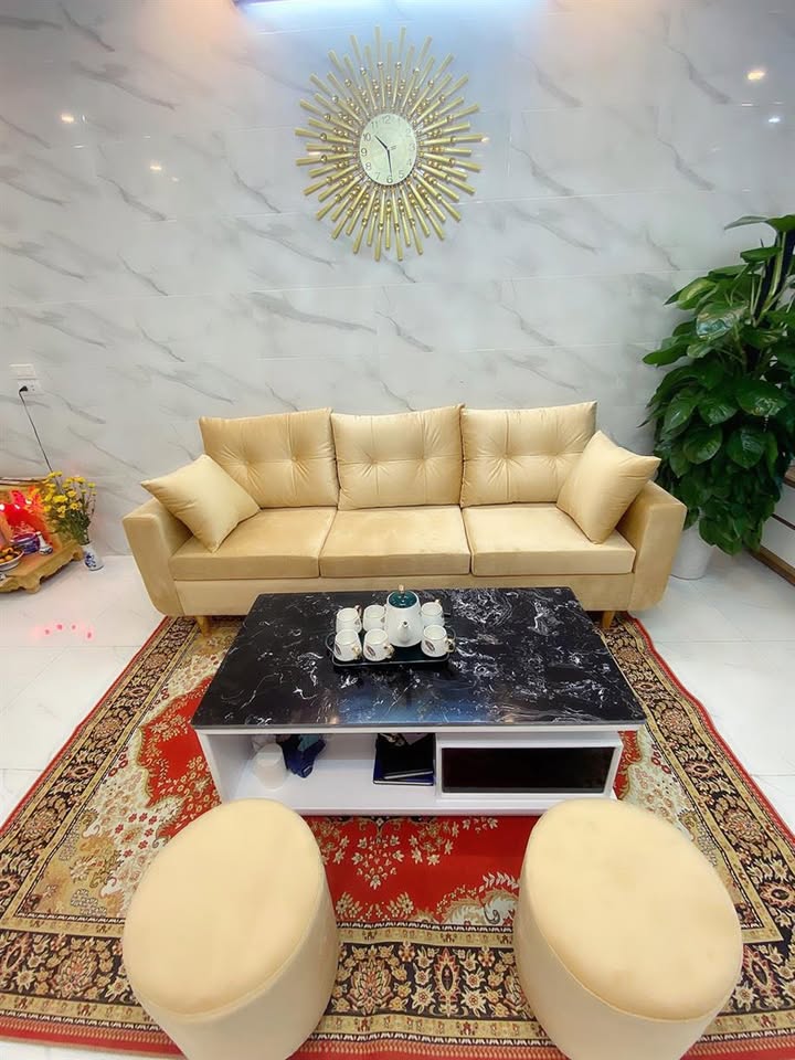 Nhà Riêng Nguyễn Trãi 33m² Giá 3.4 Tỷ - Full Nội Thất, Ô Tô Đỗ Cổng