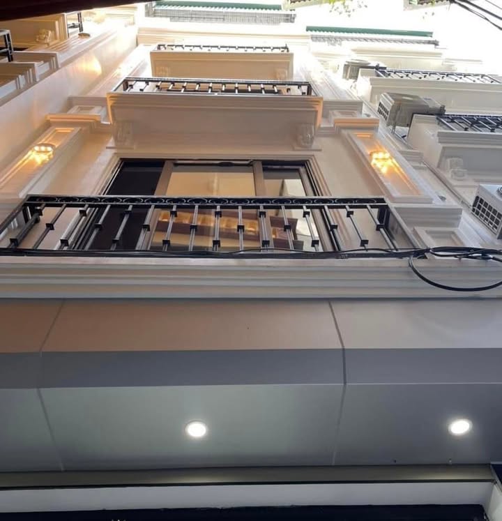 Nhà riêng Trần Khát Chân 35m² 5 tầng - Sẵn sàng ở ngay!