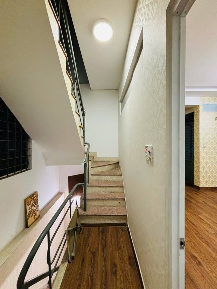 Nhà Riêng Huỳnh Thúc Kháng 36m² - Trung tâm Hải Châu, Sổ đỏ sẵn