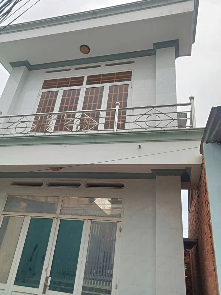 Nhà phố mặt tiền Trường Xuân, Long Hoa, Tây Ninh 220m² - Vị trí đắc địa!