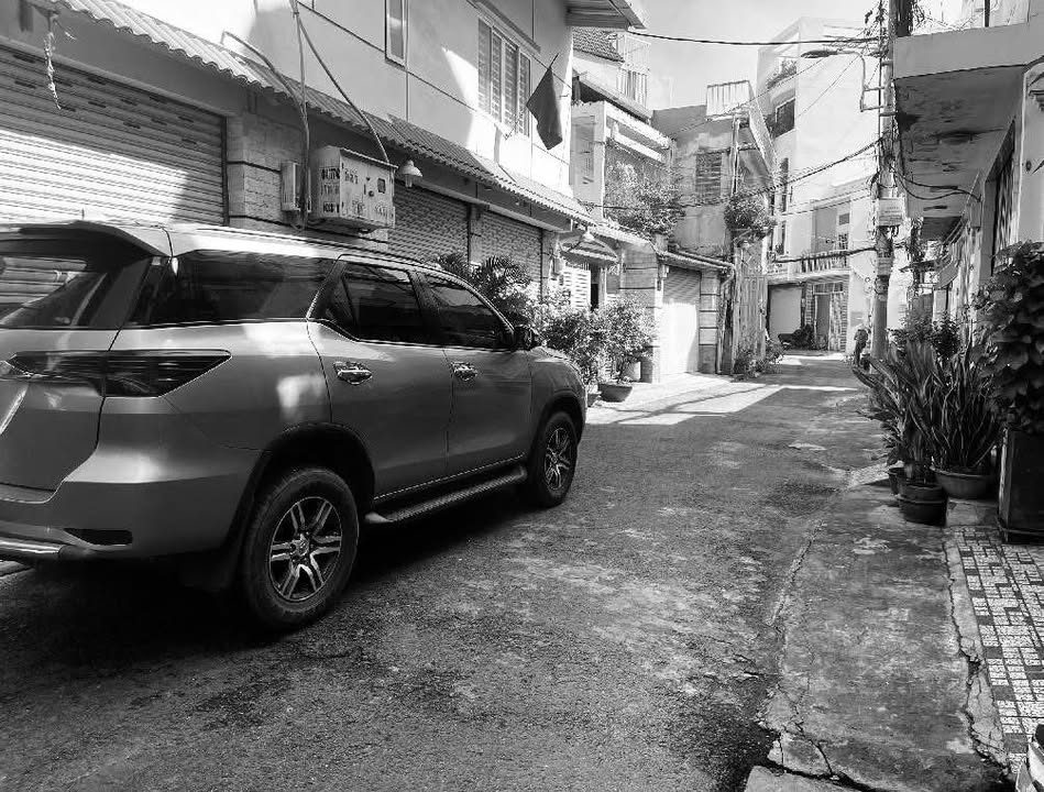 Bán nhà Quận 11 gần Đầm Sen 56m² giá 8 tỷ - Ô tô vào tận nhà!