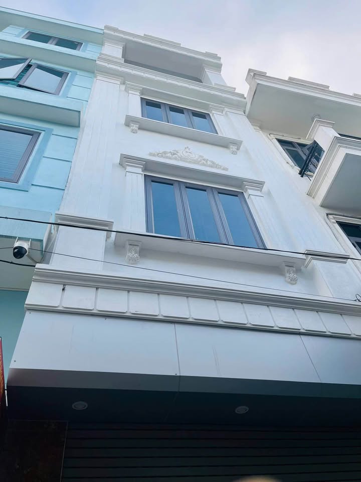 Cho thuê nhà 4 tầng đường Phạm Huy Quang, TP Thái Bình - 5 triệu/tháng