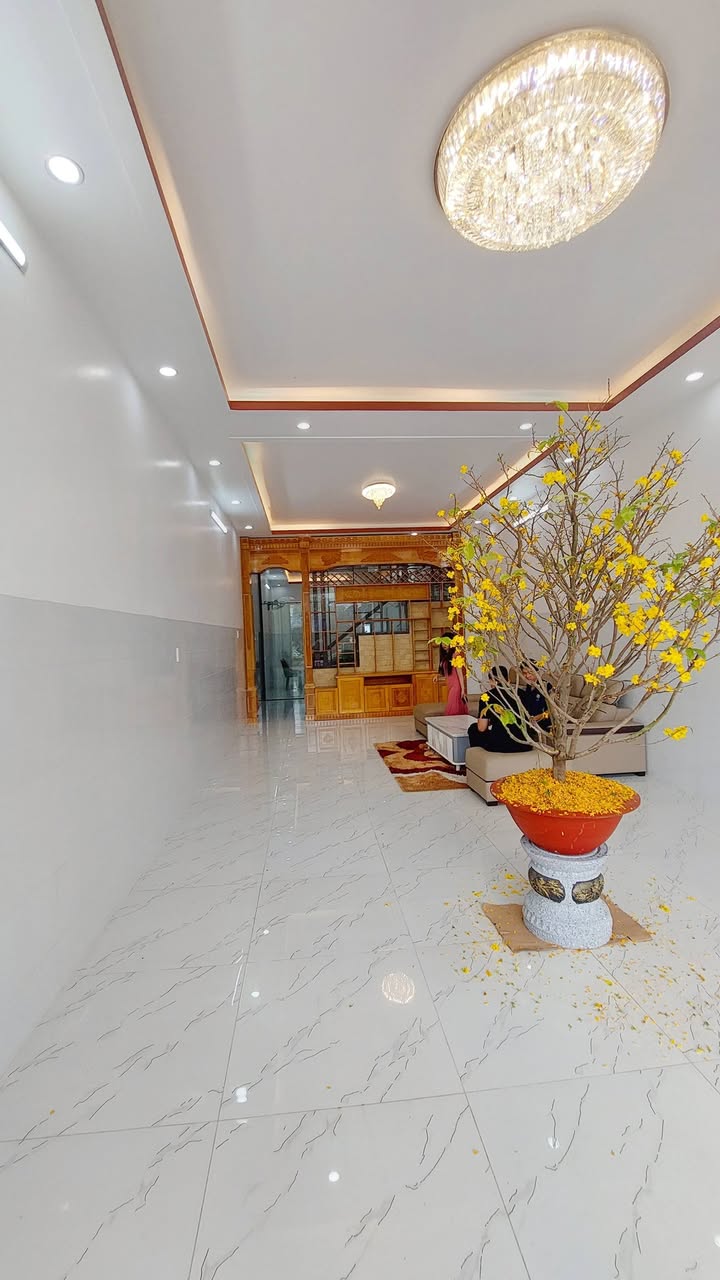 Nhà Phố Mặt Tiền Đường 3/2 Rạch Giá 125m² - Mặt Tiền Kinh Doanh