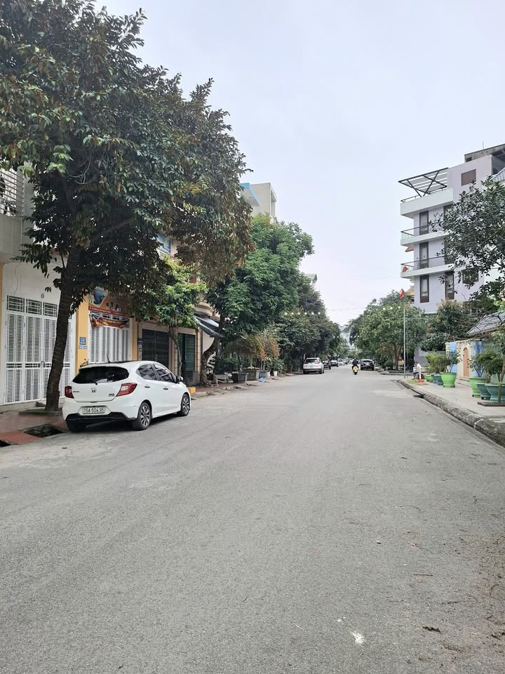 Nhà phố Lê Hồng Phong Hải Phòng 60m² - Vị trí đẹp giá tốt hiếm có!