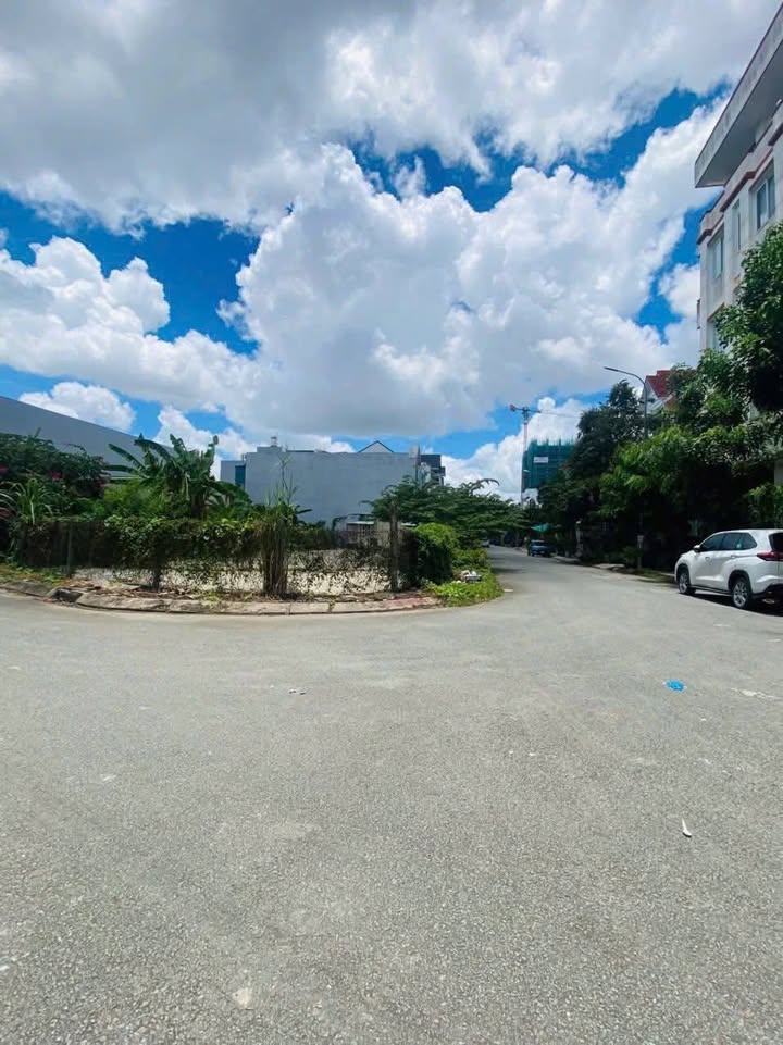 Bán Nền Góc 2 Mặt Tiền KDC Xây Dựng Cần Thơ - 262m² - 11.28 Tỷ