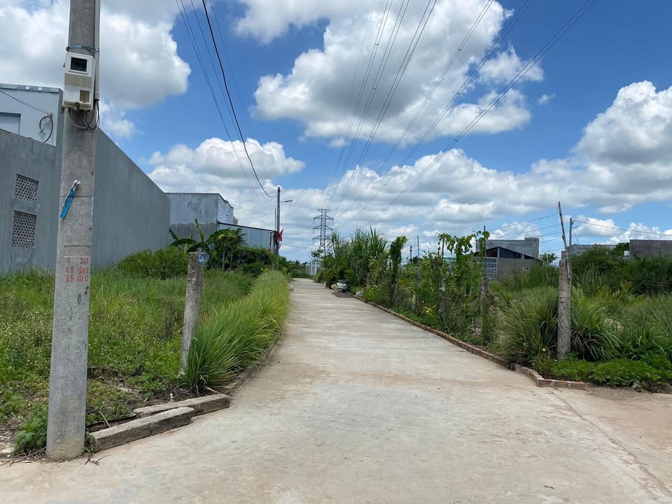 Đất nền Hàm Liêm, Bình Thuận - 90m² giá chỉ 7XX triệu, Sổ đỏ sẵn sàng