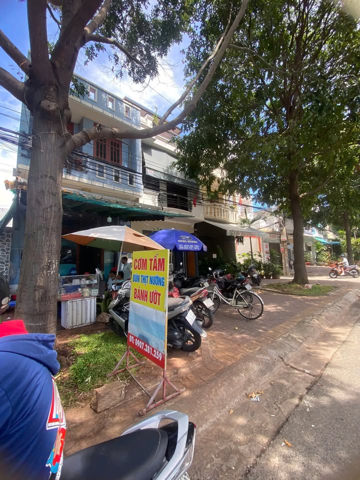 Nhà Phố Vũng Tàu 80m² Mặt Tiền Kinh Doanh 11.5 Tỷ