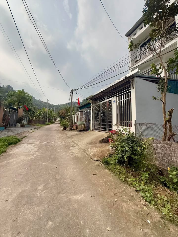 Đất nền Hà Giang 96m² giá 1.35 tỷ - Đường to ô tô tránh nhau!