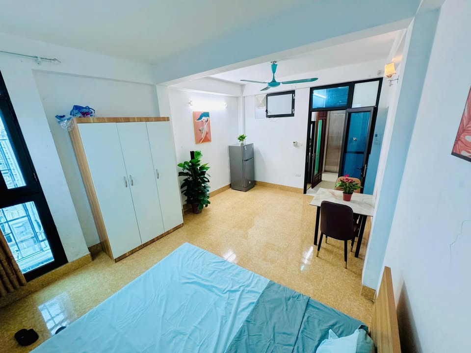 Cho thuê Studio 30m² Triều Khúc, Hà Đông - Bếp Riêng, Ban công phơi đồ, Giá 3.8 triệu
