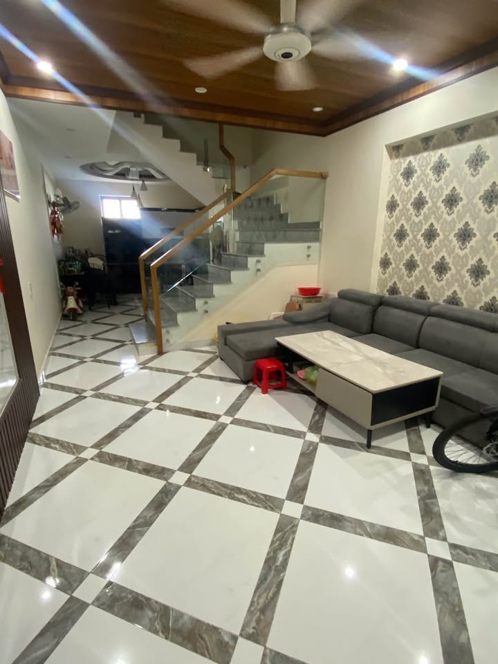 Nhà riêng Kiến An 48m² 2.3 tỷ - Ô tô vào tận nhà, chính chủ bán!