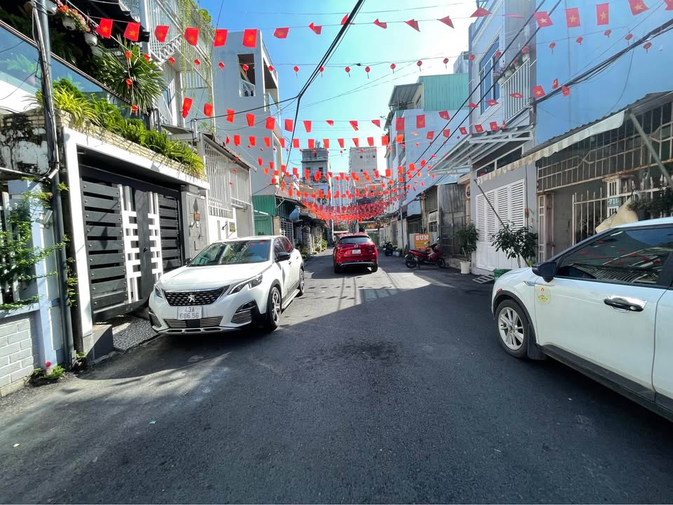 Nhà Riêng Mai Thúc Lân, Đà Nẵng 58m² giá 7.3 tỷ - Ô tô vào tận nhà!