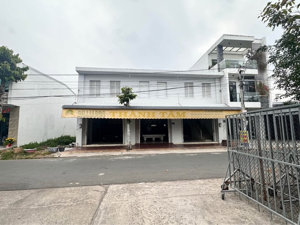 Nhà Mặt Tiền Bình Khánh Long Xuyên 255m² - Mặt tiền kinh doanh đắc địa!