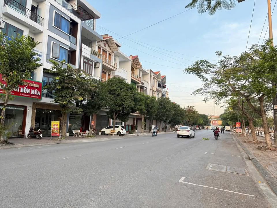 Nhà phố Đinh Tiên Hoàng, Thái Bình 75m² - Mặt tiền kinh doanh sầm uất!