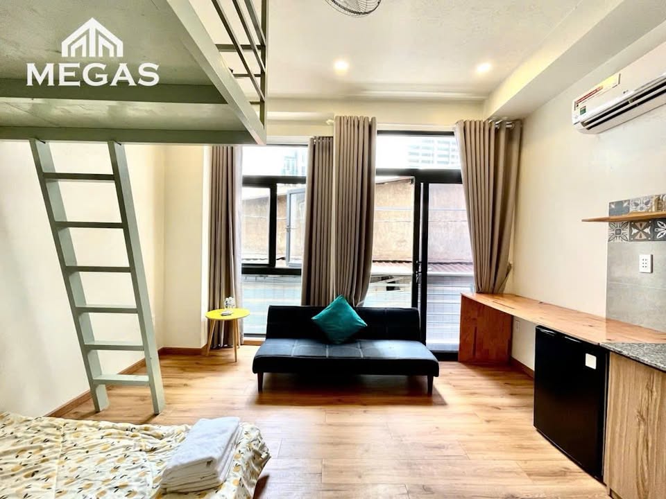 Căn Hộ Duplex Sáng Sủa, Cửa Sổ Trời - Q1, TP.HCM