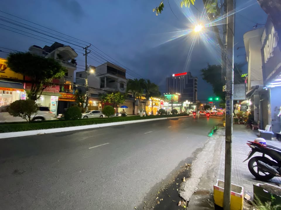 Nhà phố Nguyễn Trung Trực Rạch Giá 15 triệu/tháng - Mặt tiền kinh doanh đắc địa!