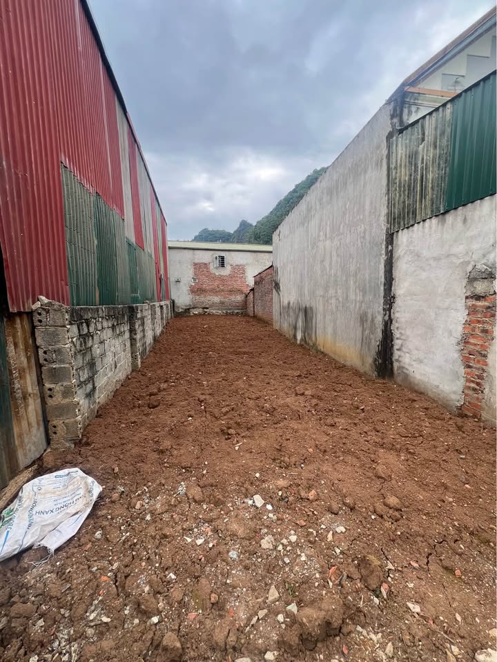 Đất Nền Quyết Thắng TP. Sơn La 92m² Giá 700 Triệu - Sổ Đỏ Nở Hậu!