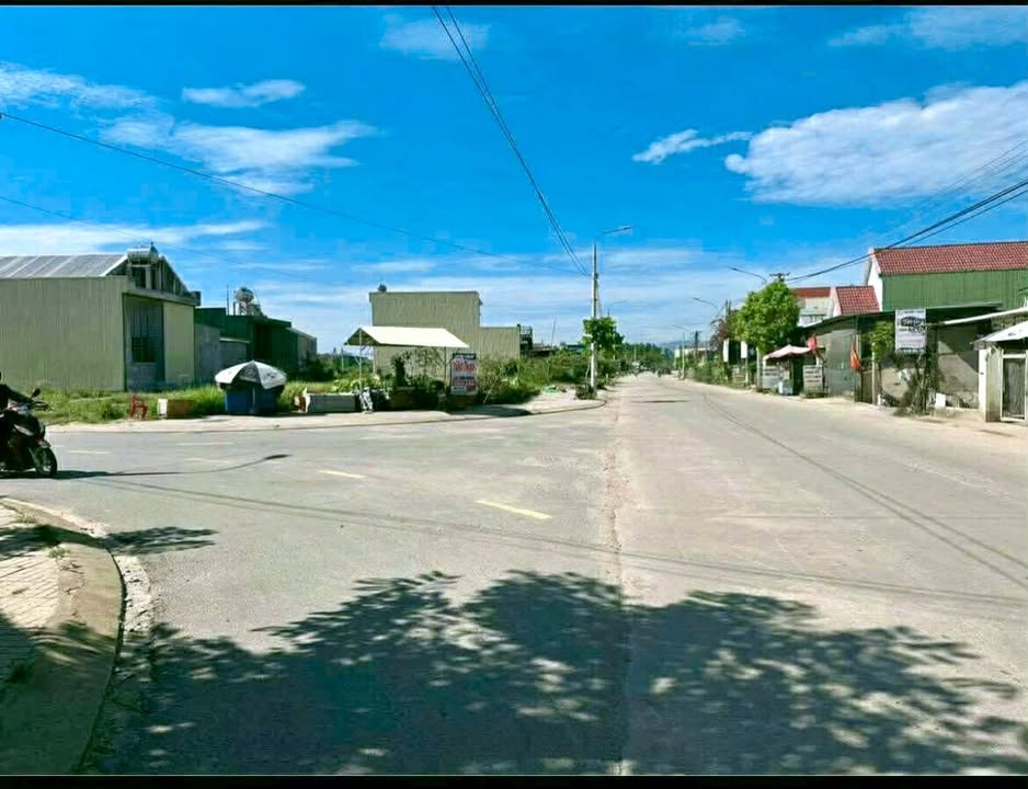 Đất nền mặt tiền tái định cư Đồng Bà Thơi - Nghĩa Kỳ, Quảng Ngãi, 300m², 2.x tỷ